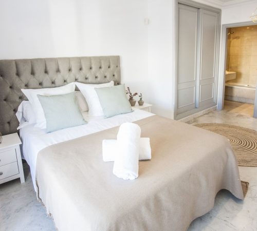 Central Puerto Banus Apartment IV (2 Bedrooms)