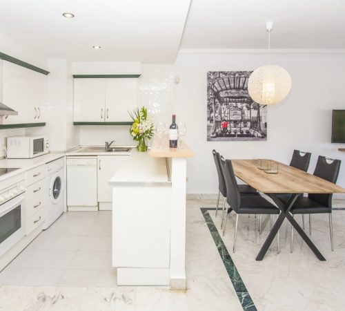Central Puerto Banus Apartment IV (2 Bedrooms)